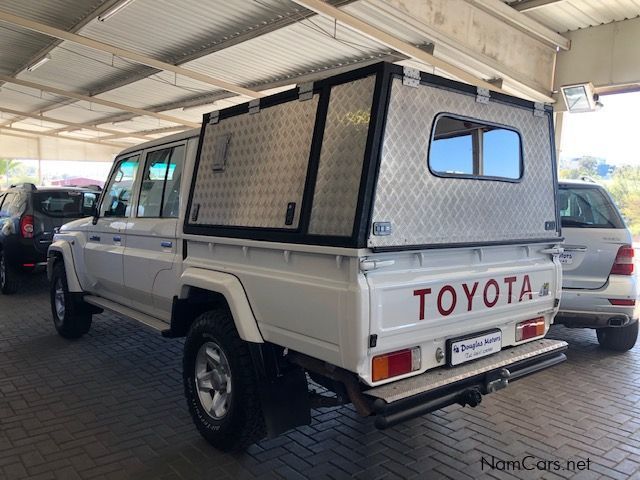 Toyota Landcruiser 4.2D D/Cab 4x4 in Namibia