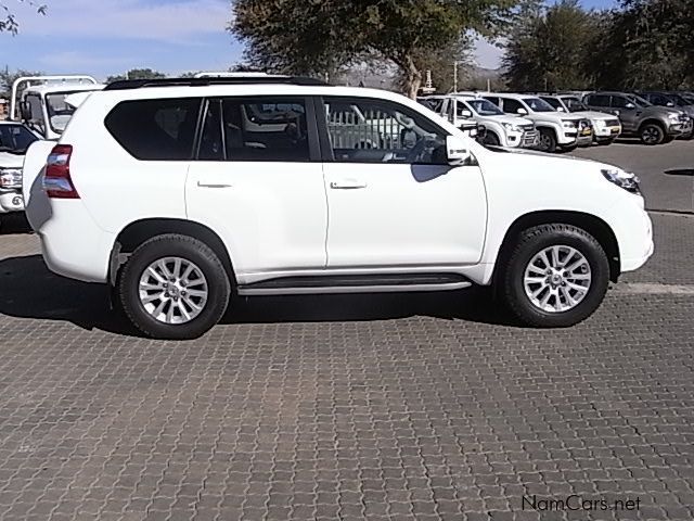Toyota Prado VX 4.0 V6 7 seater in Namibia
