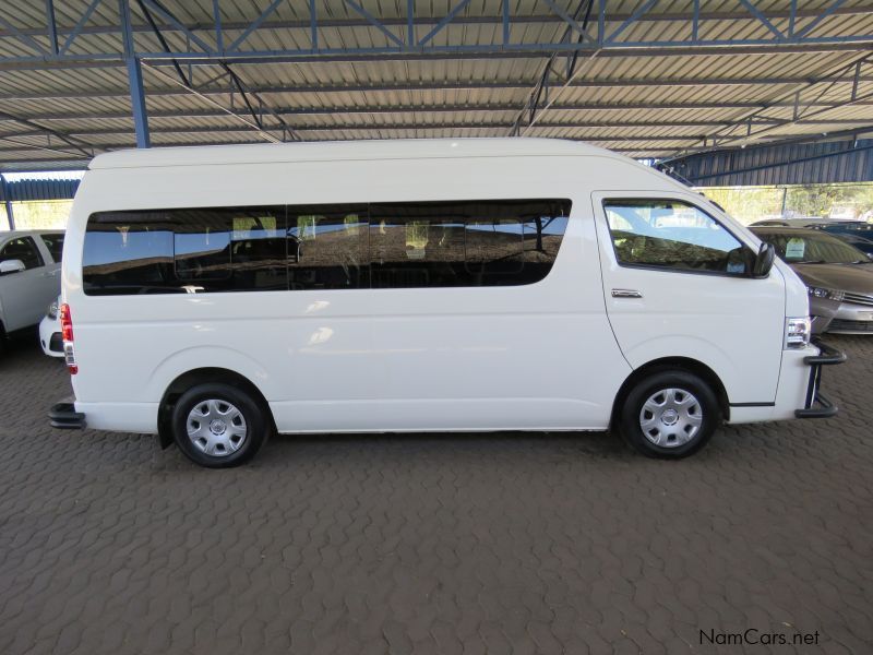 Toyota QUANTUM 2.5 GL 14 SEATER in Namibia