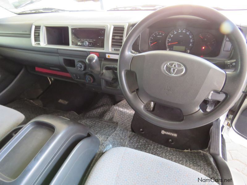 Toyota QUANTUM 2.5 GL 14 SEATER in Namibia