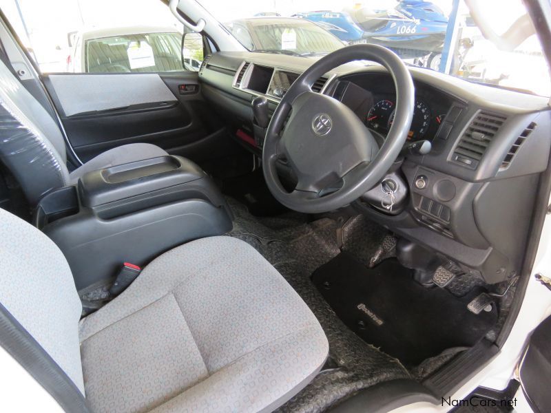 Toyota QUANTUM 2.5 GL 14 SEATER in Namibia