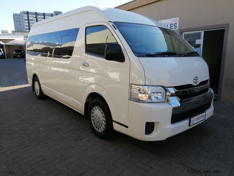 Toyota Quantum Hiace 2.5 D-4D 14 seater in Namibia