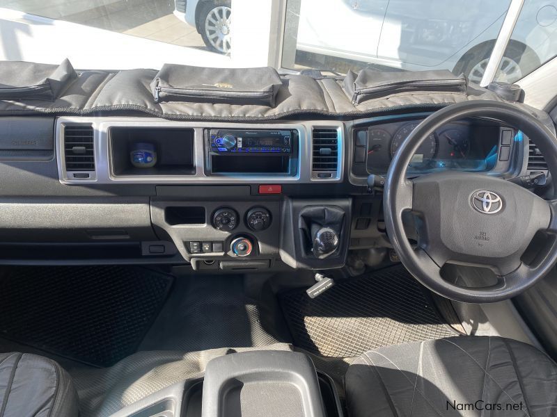 Toyota Quantum Hiace 2.5 D4D 15seater in Namibia