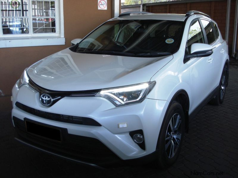 Toyota RAV 4 2.0 GX in Namibia