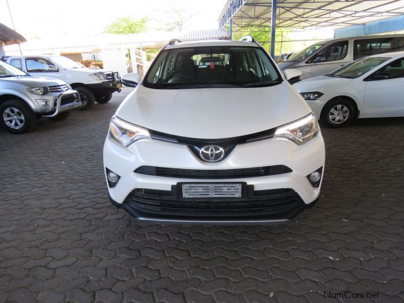 Toyota RAV 4 2.0 GX AUTO in Namibia