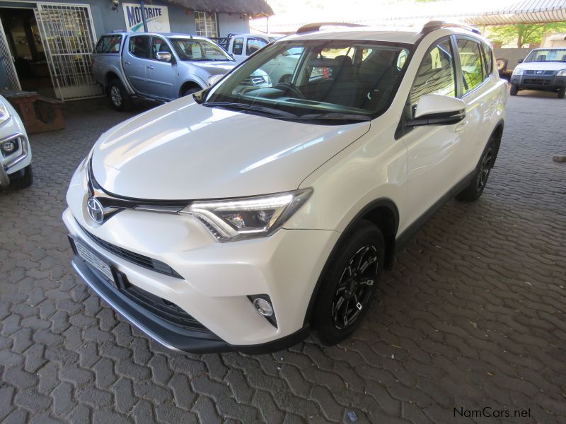 Toyota RAV 4 2.0 GX AUTO in Namibia