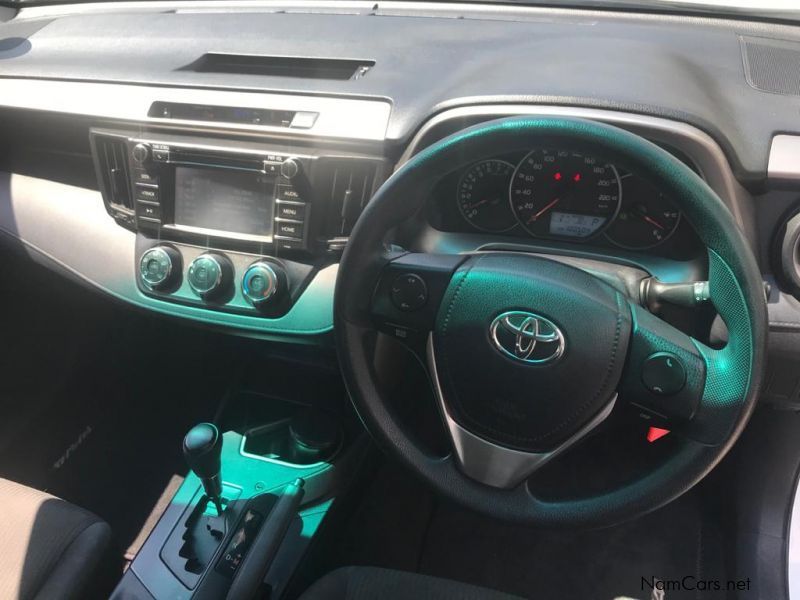 Toyota RAV4 2.0 in Namibia
