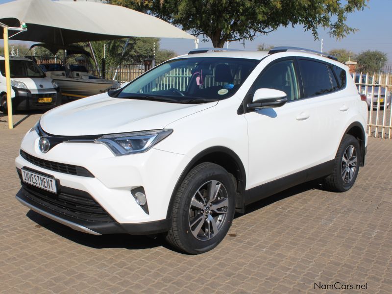 Toyota RAV4 2.0I A/T GX 4X2 in Namibia