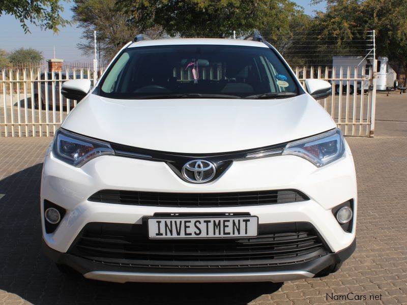 Toyota RAV4 2.0I A/T GX 4X2 in Namibia