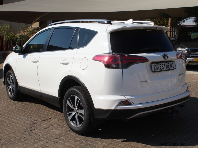 Toyota RAV4 2.0I A/T GX 4X2 in Namibia