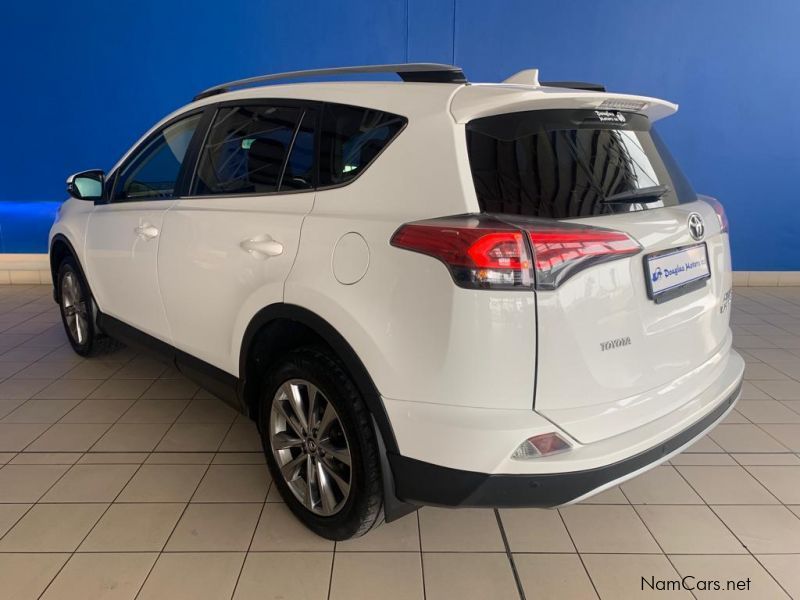 Toyota Rav 4 2.5 VX A/T in Namibia