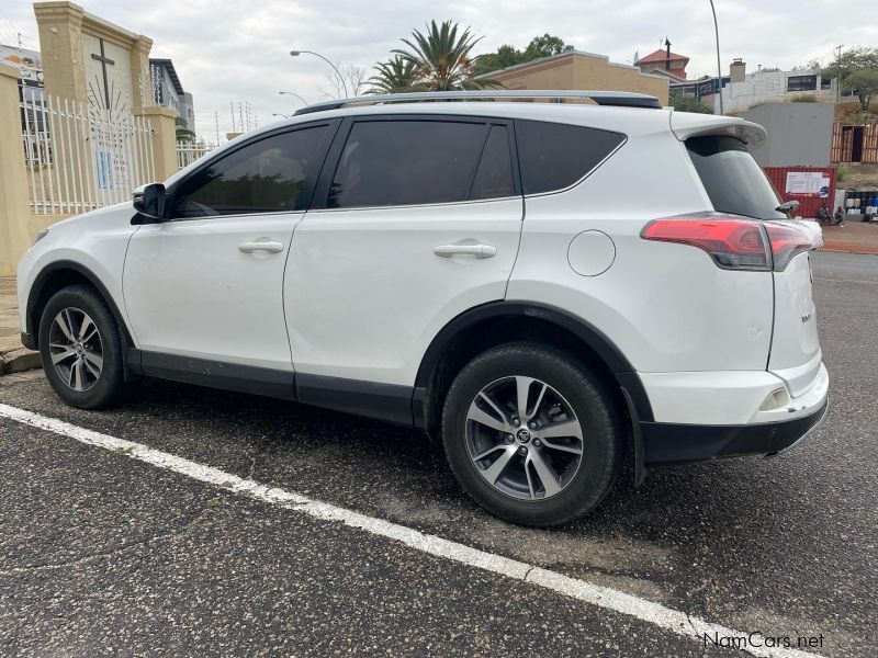 Toyota Rav4 2.0 GX A/T in Namibia