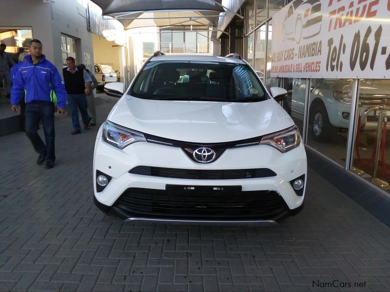 Toyota Rav4 2.0 GX CVT in Namibia