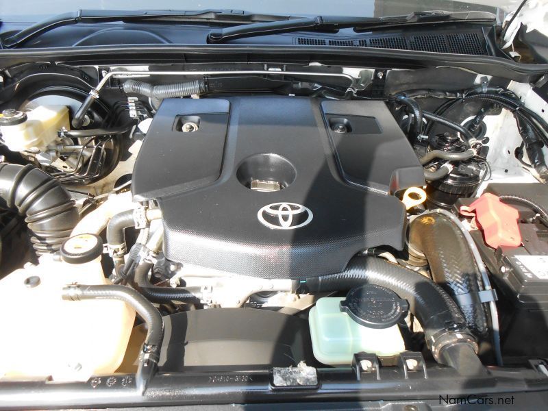 Toyota TOYOTA HILUX 2.4  SRX D/C 4X4 in Namibia