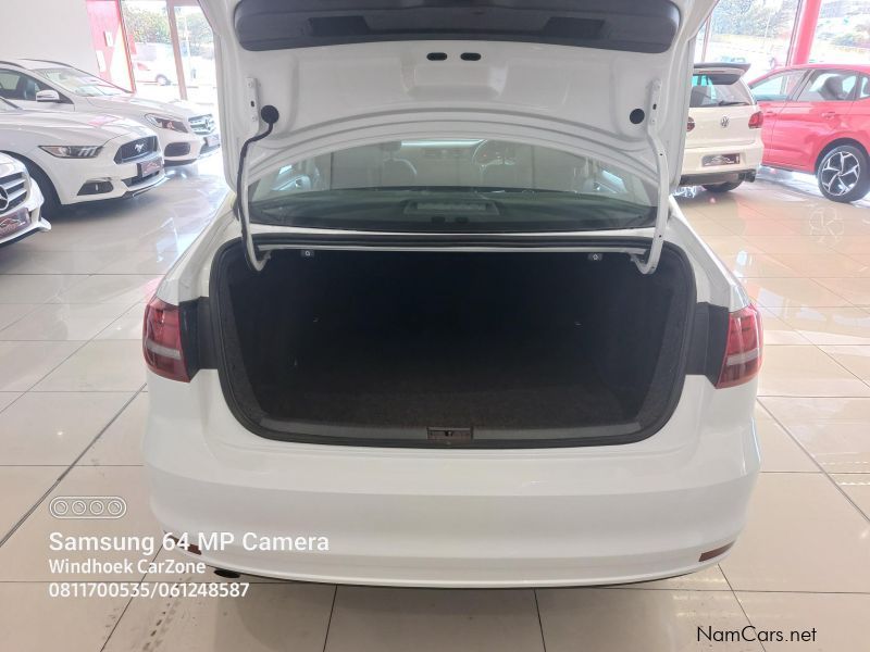 Volkswagen Jetta 1.6i Conceptline 77Kw in Namibia