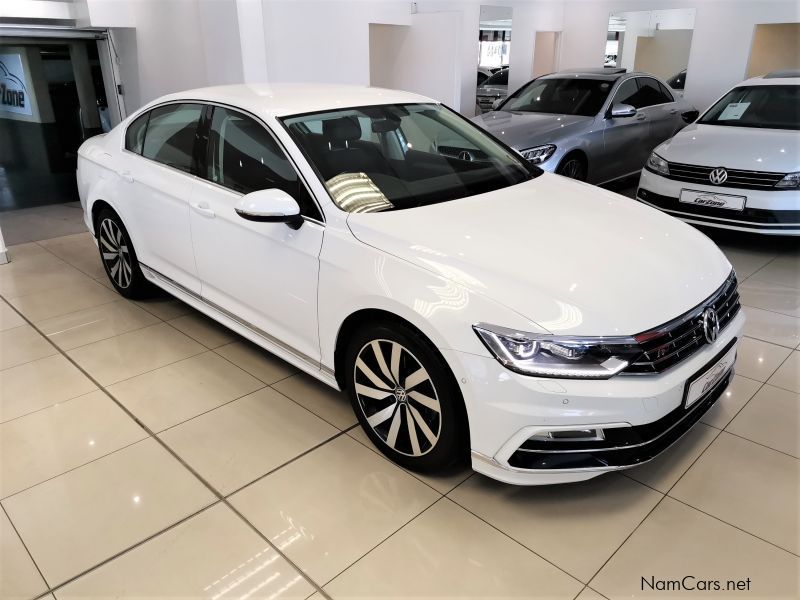 Volkswagen Passat 2.0 TSI DSG Executive R-Line 162Kw in Namibia