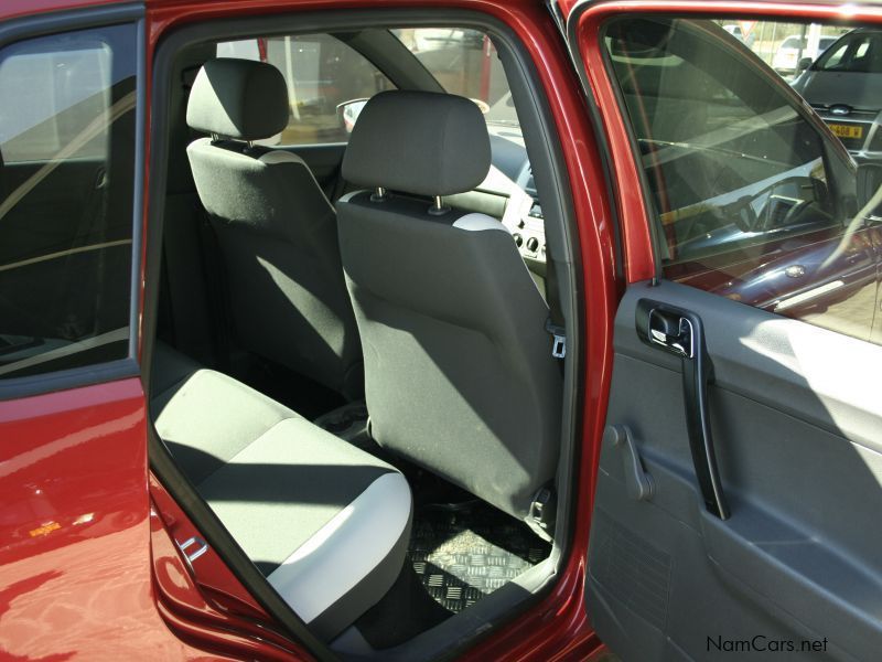 Volkswagen Polo Vivo 1.6 comfortline 5 door manual in Namibia