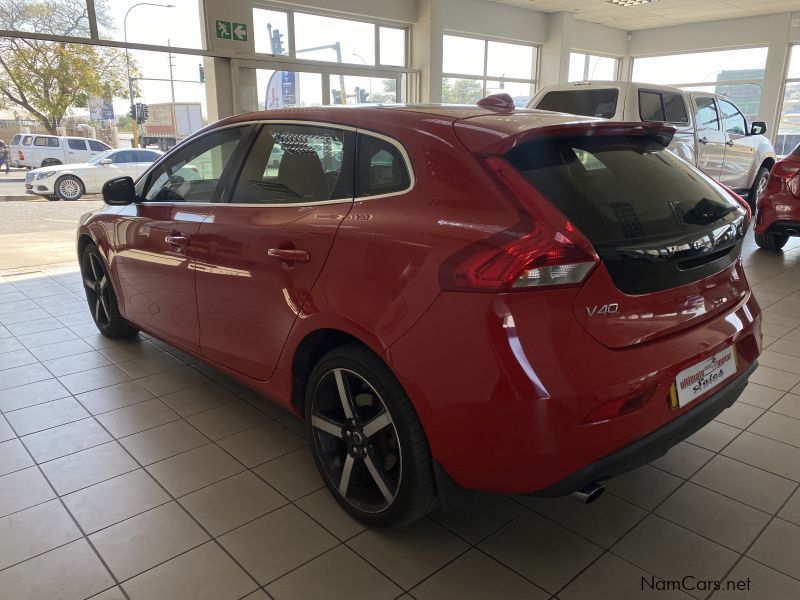 Volvo V40 T4 Inscription A/T in Namibia