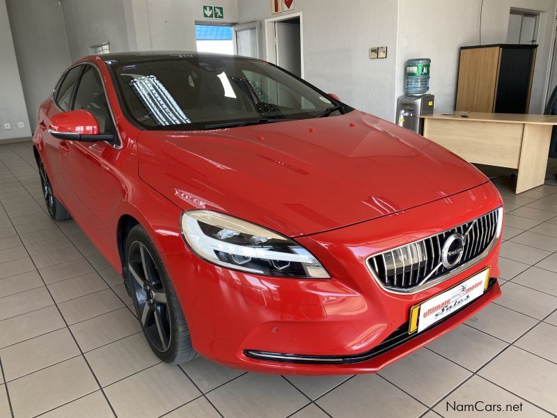 Volvo V40 T4 Inscription A/T in Namibia