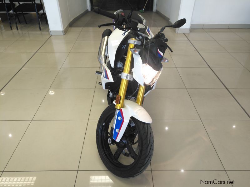 BMW G 310 R in Namibia