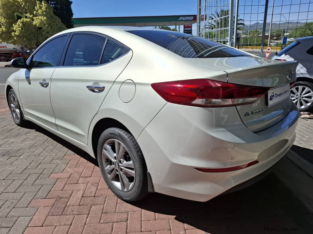 Hyundai Elantra 1.6 Executive A/T GLS in Namibia