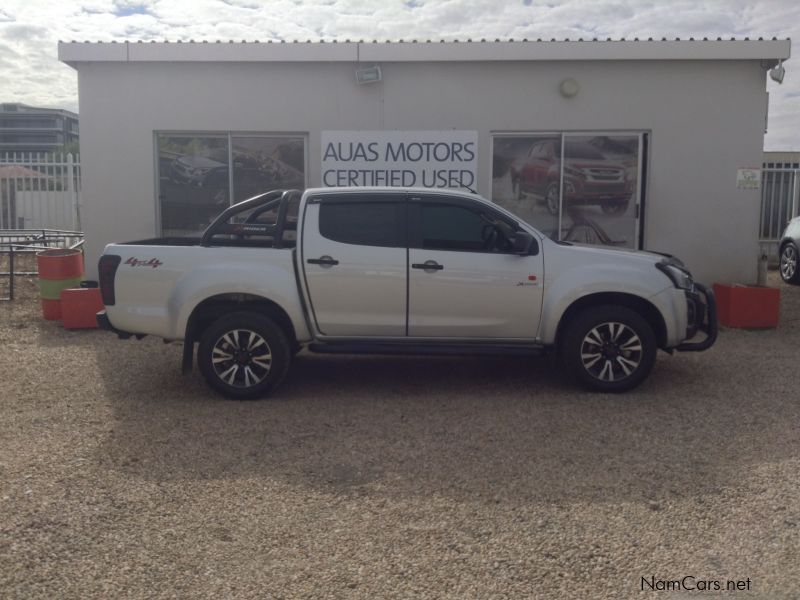 Isuzu KB 250 4x4 D/CAB X-Rider in Namibia