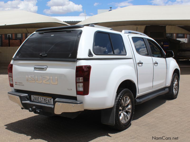 Isuzu KB 300 D-TEC D/C 4X4 in Namibia