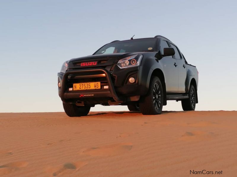 Isuzu KB Series Black edition 2.5 TDi in Namibia