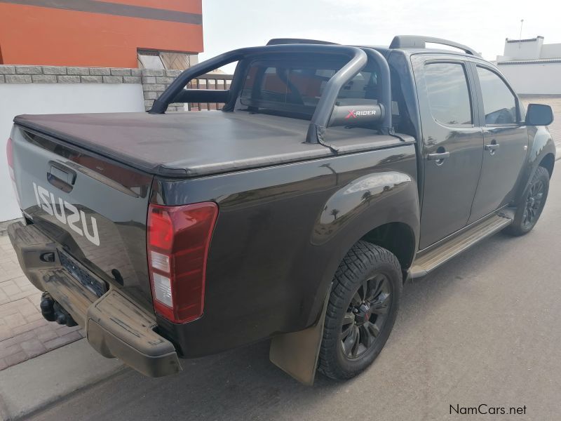 Isuzu KB Series Black edition 2.5 TDi in Namibia