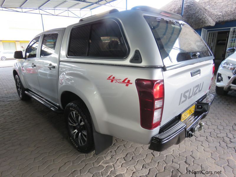 Isuzu KB250 D-MAX X-RIDER D/CAB 4X4 in Namibia