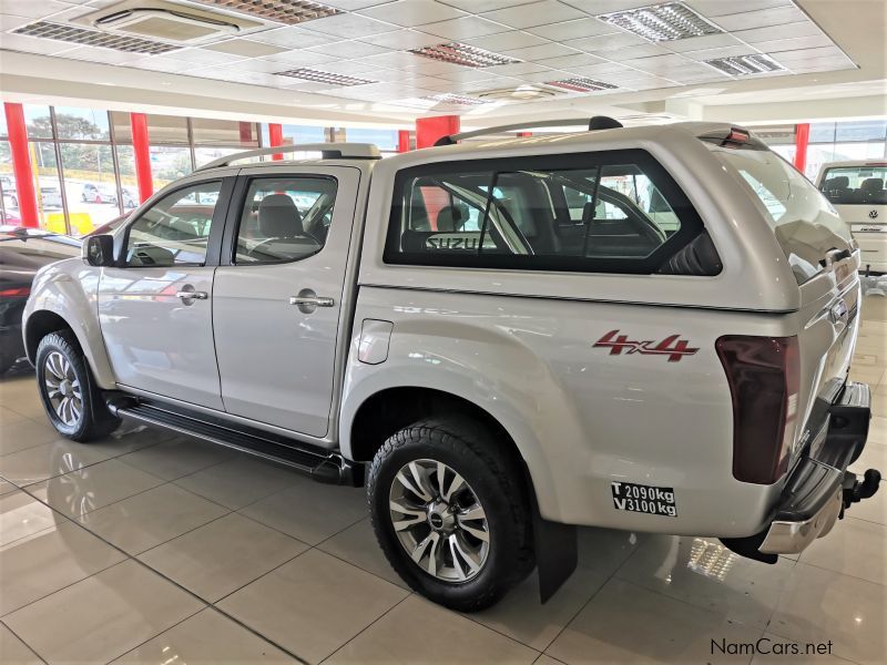 Isuzu KB300 D-Teq LX A/T 4x4 in Namibia