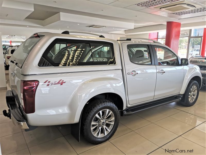 Isuzu KB300 D-Teq LX A/T 4x4 in Namibia