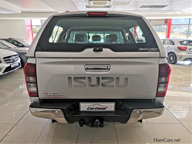 Isuzu KB300 D-Teq LX A/T 4x4 in Namibia