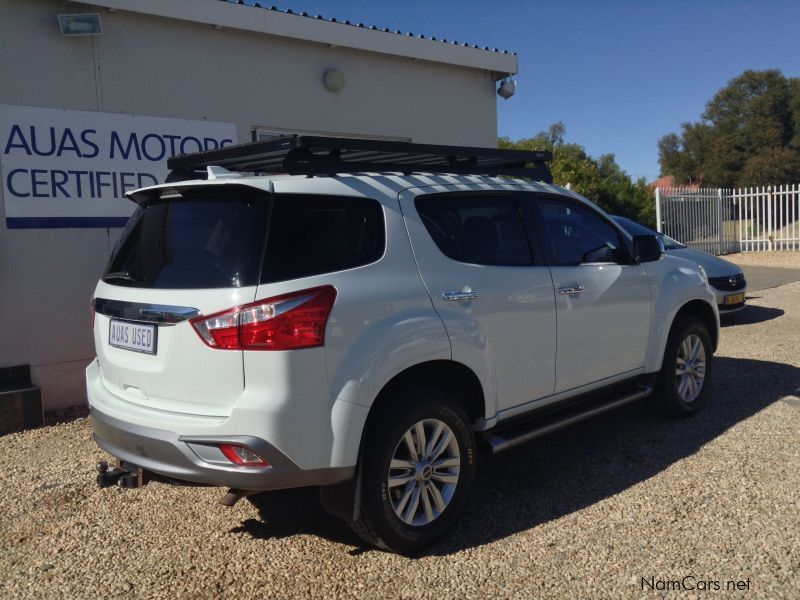 Isuzu MU-X 3.0 Diesel 4x4 Automatic 7 seater in Namibia