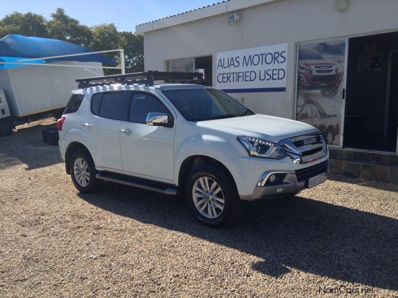 Isuzu MU-X 3.0 Diesel 4x4 Automatic 7 seater in Namibia