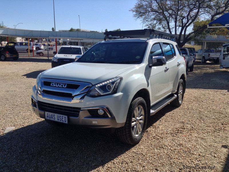 Isuzu MU-X 3.0 Diesel 4x4 Automatic 7 seater in Namibia