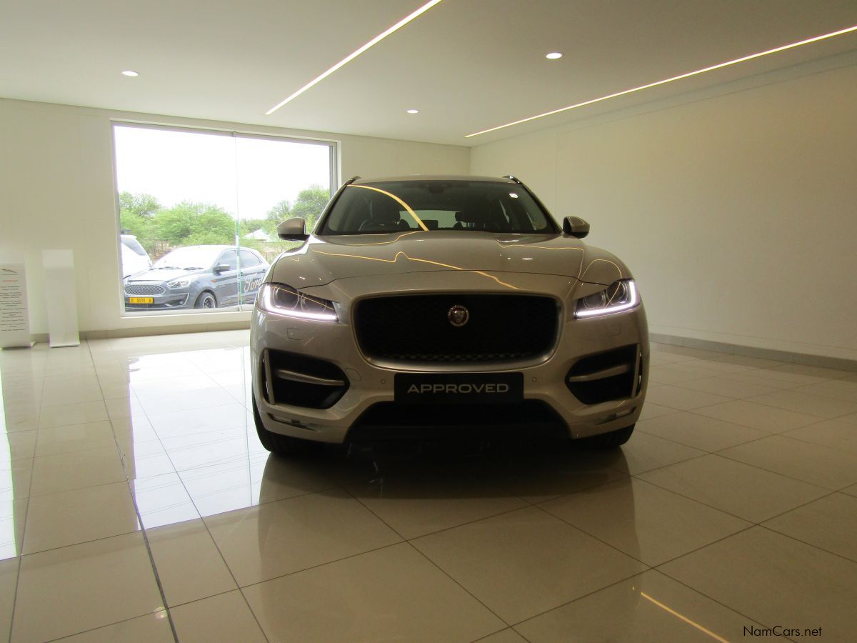 Jaguar F-PACE 30D AWD R-SPORT in Namibia
