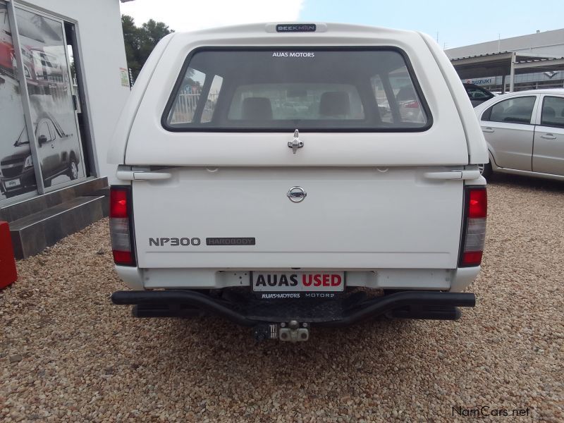 Nissan HardBody NP 300 2.4 4x4 Petrol S/CAB in Namibia