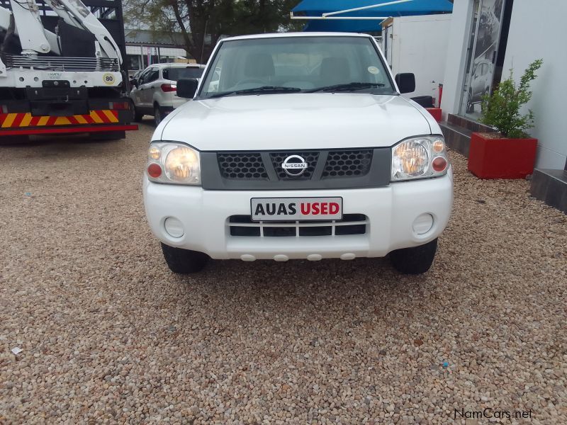 Nissan HardBody NP 300 2.4 4x4 Petrol S/CAB in Namibia