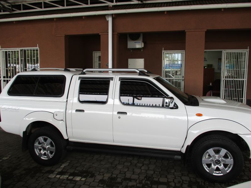 Nissan Hardbody Np300 2.5 TDi D/C 4x4 in Namibia