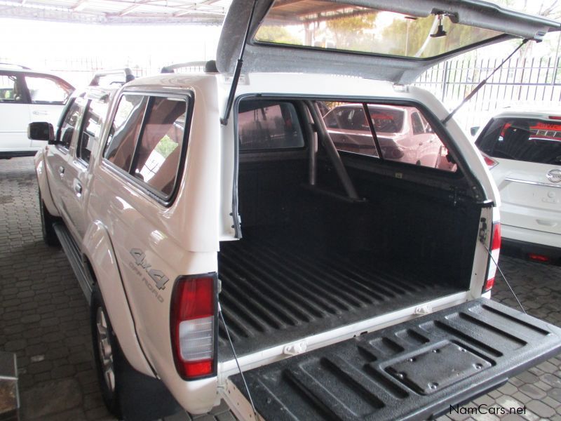 Nissan Hardbody Np300 2.5 TDi D/C 4x4 in Namibia