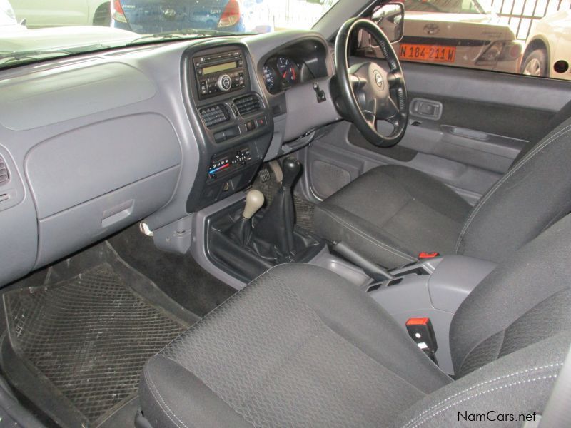 Nissan Hardbody Np300 2.5 TDi D/C 4x4 in Namibia