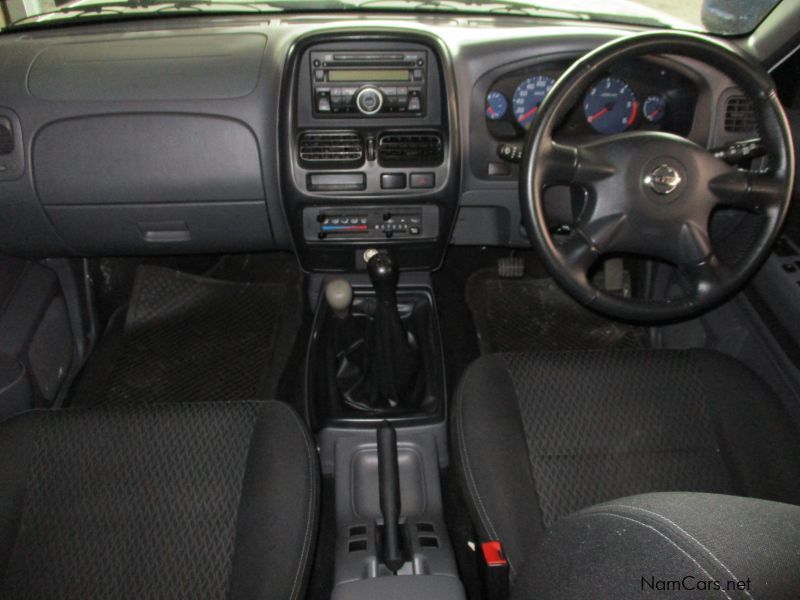 Nissan Hardbody Np300 2.5 TDi D/C 4x4 in Namibia