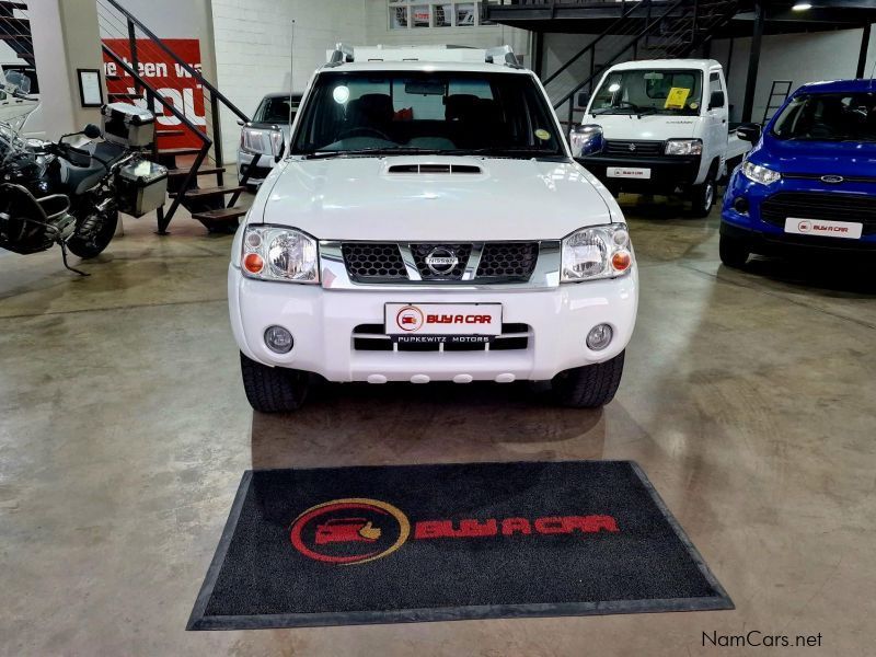 Nissan NISSAN NP300 2.5TDI D/C 4X4 in Namibia