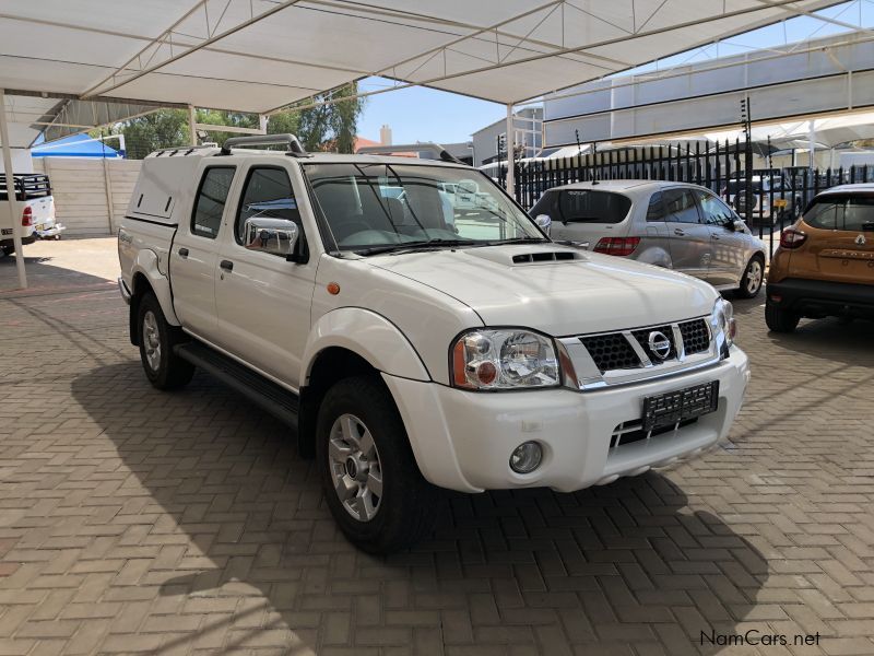 Nissan NP300 2.5 4x4 in Namibia