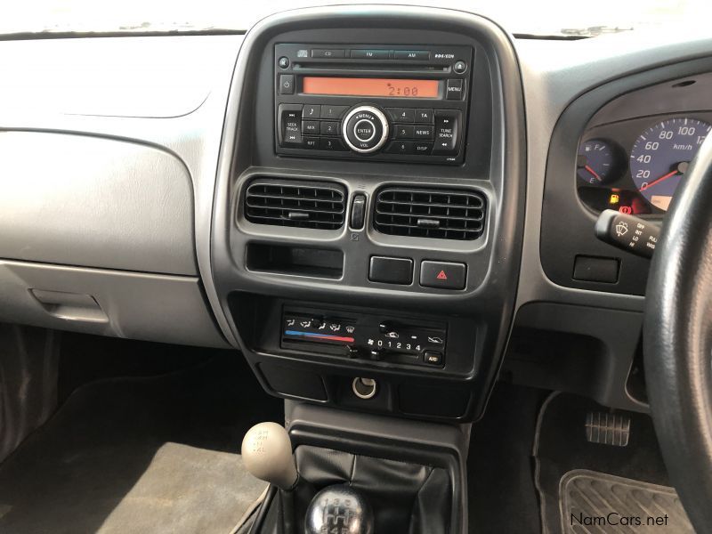 Nissan NP300 2.5 4x4 in Namibia