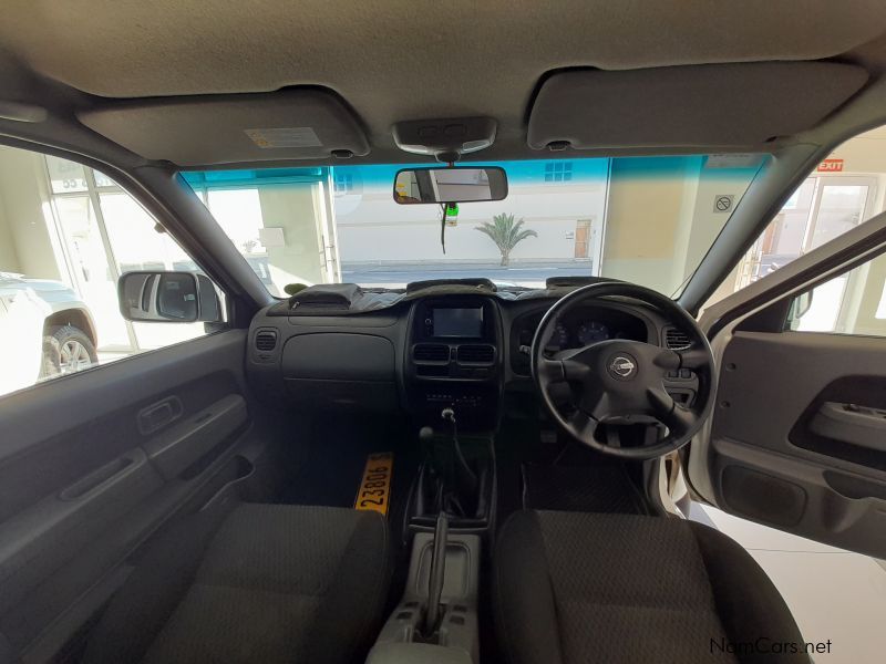 Nissan NP300 2.5 4x4 in Namibia