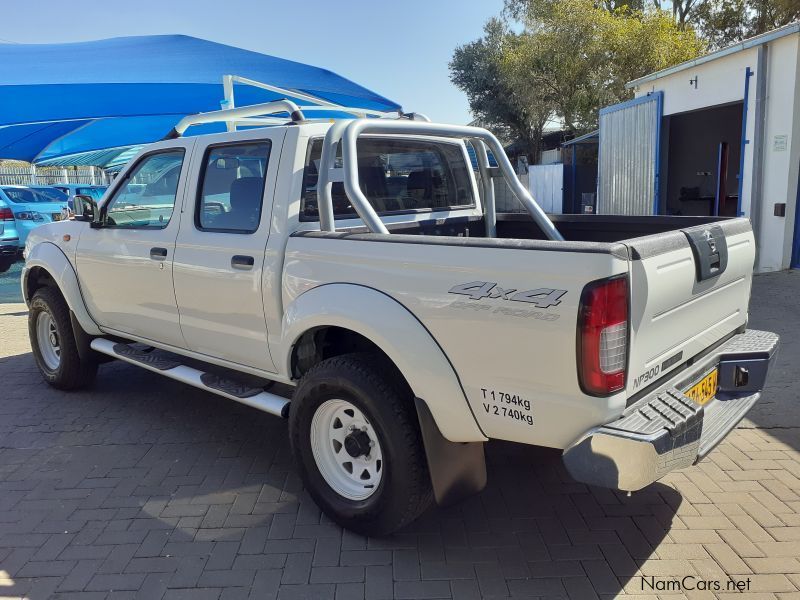 Nissan NP300 2.5 TD 4x4 D/cab in Namibia