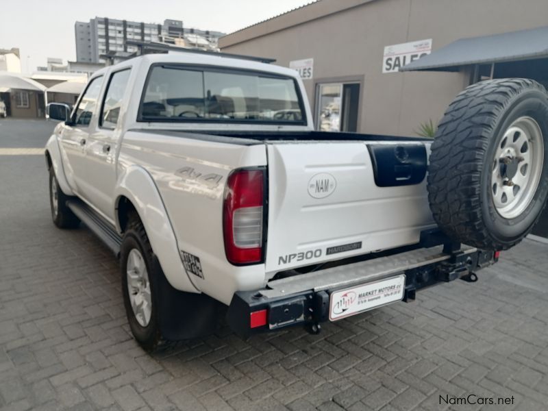 Nissan NP300 2.5 TDI D/Cab 4x4 in Namibia