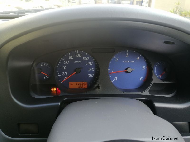 Nissan NP300 2.5 TDI D/Cab 4x4 in Namibia